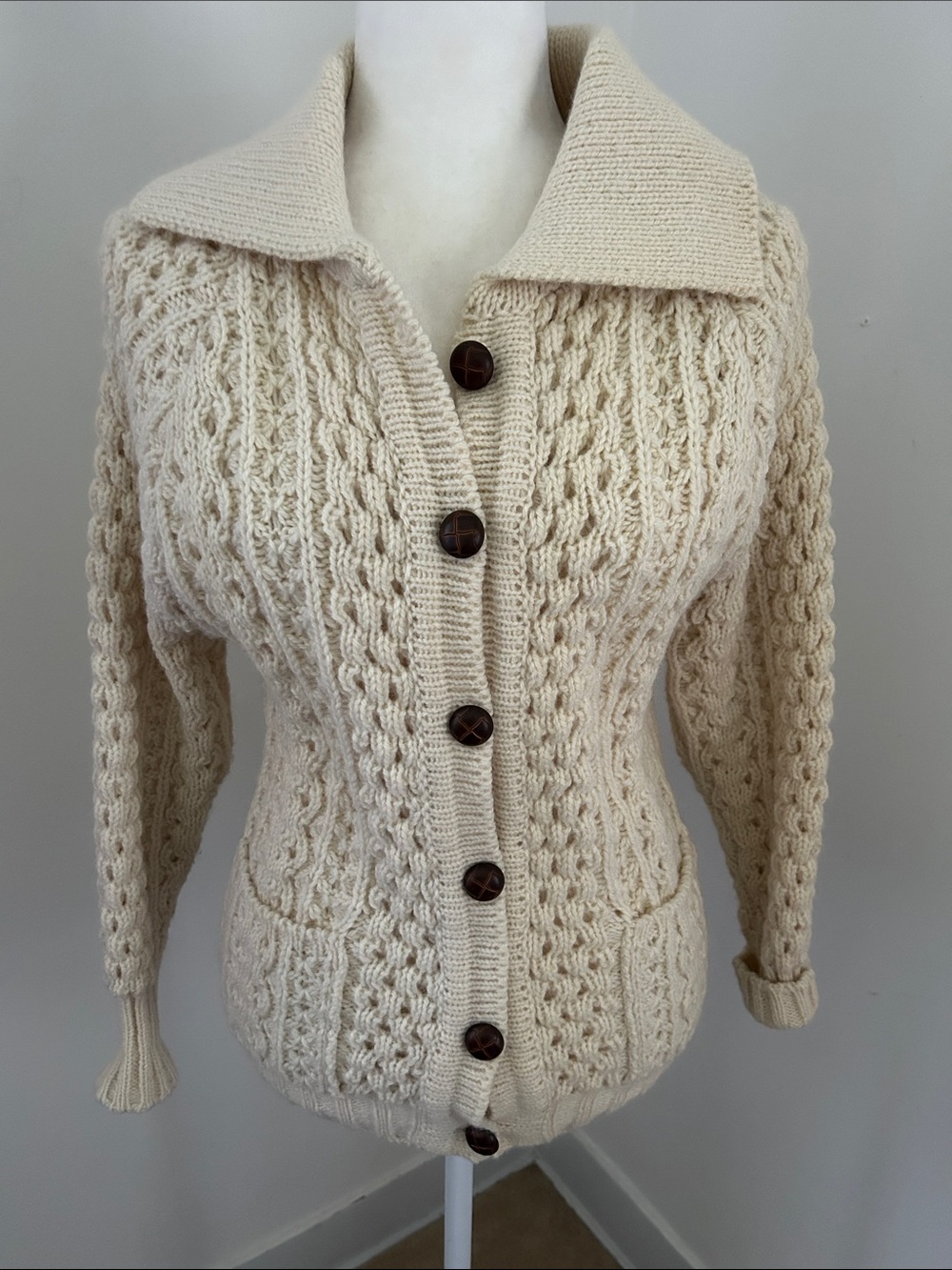 Homes of Donegal Vintage Cream Wool Cable Knit Button-Front Cardigan sz S
